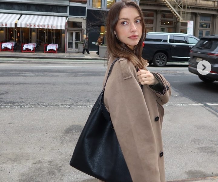 Is Sydney Serena still dating Jake? Biography: Family, Ancestry, Boyfriend, Net Worth