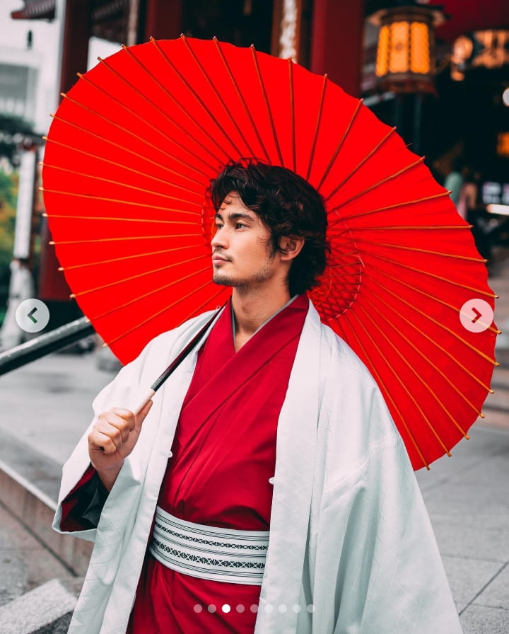 Is Ian Boggs Dating Nina? Biography: Family, Ancestry, Girlfriend, Net Worth