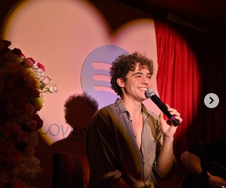 Is Joshua Bassett Gay? Biography, Age, Height: Family, Ethnicity, Girlfriend, Net Worth